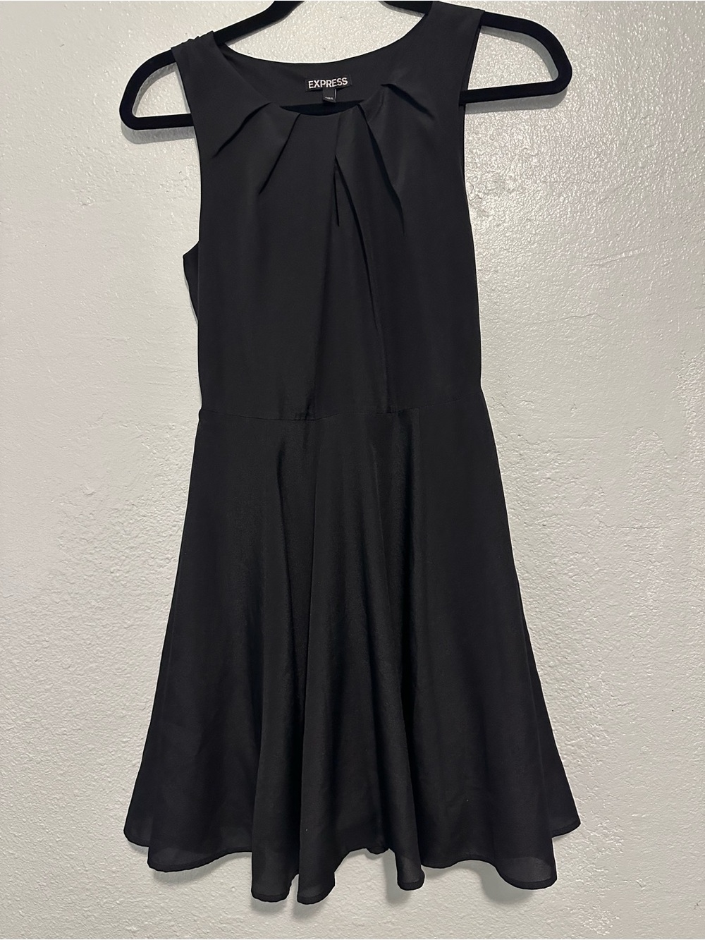 Express Black Sleeveless Pleated Neck Fit-and-Flare Mini Dress Size 2